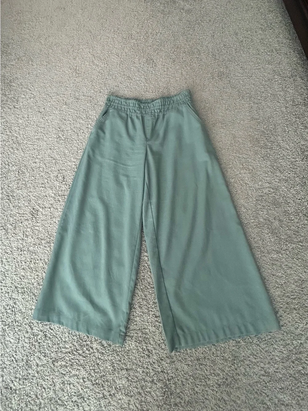 Wide Leg Capris in Sage Green - Women
